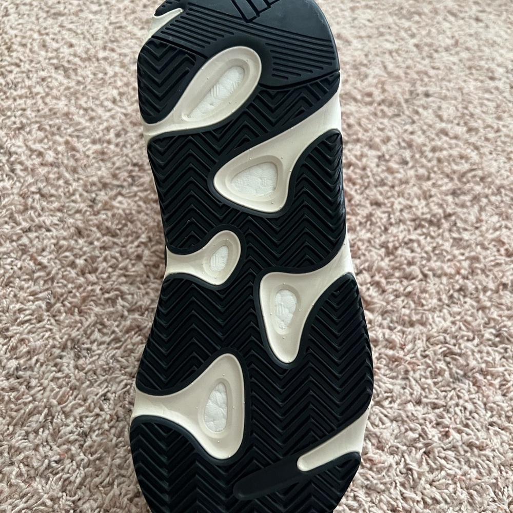 Yeezy 350 Waverunner Sneakers - Picture 3 of 5